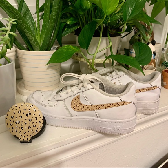 Nike Air Force 1 - Picture 2 of 4